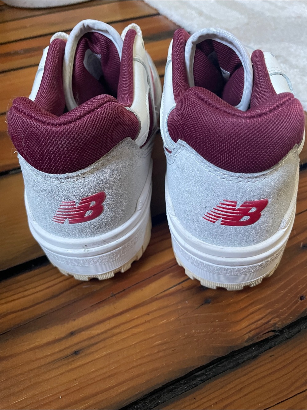 New Balance 550 Sea Salt Grey/True Red Men's Size 7 - Picture 3 of 5
